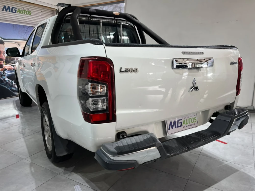 imagen 0 de vehiculo con id 2209